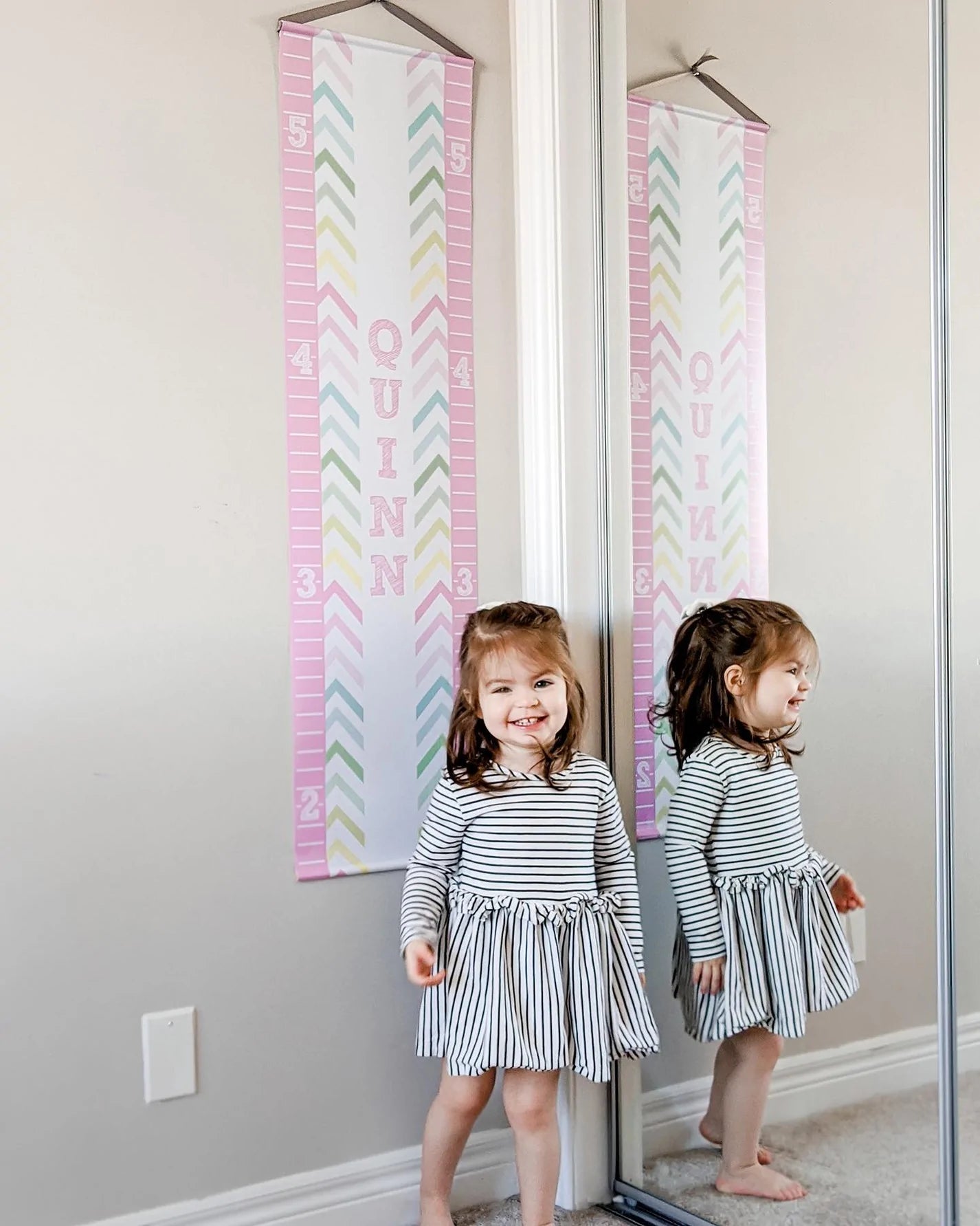 Personalized Growth Chart – Pastel Rainbow Chevron